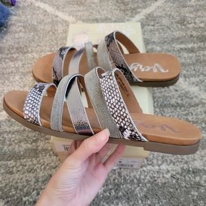 Very G Sandals